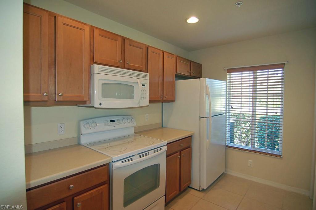 TOWNHOMES AT STONEYBROOK - Residential