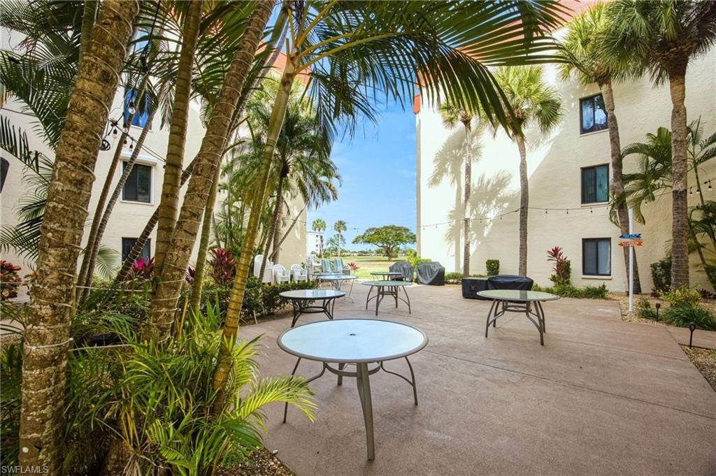 SEVEN LAKES - Residential Lease