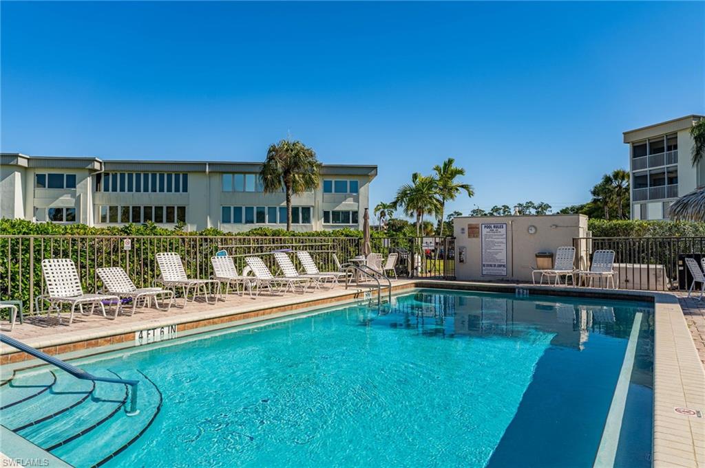SEVEN LAKES - Residential Lease