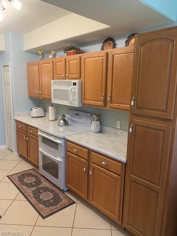 SABAL POINTE - Residential Lease