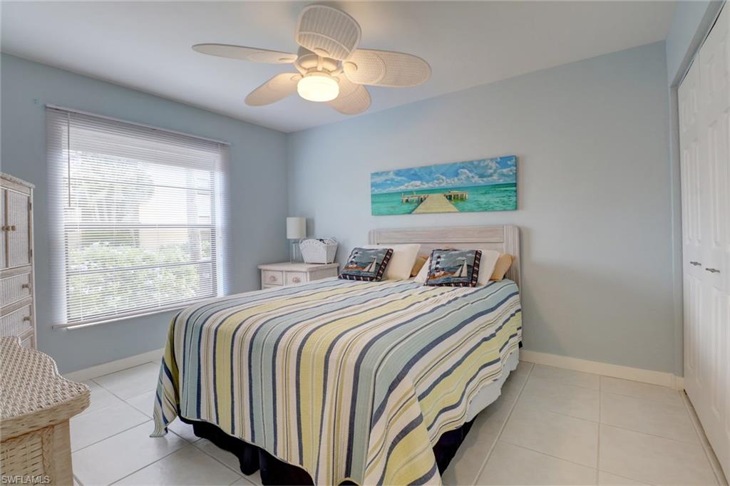 ADMIRALTY YACHT & RACQUET CLUB - Residential