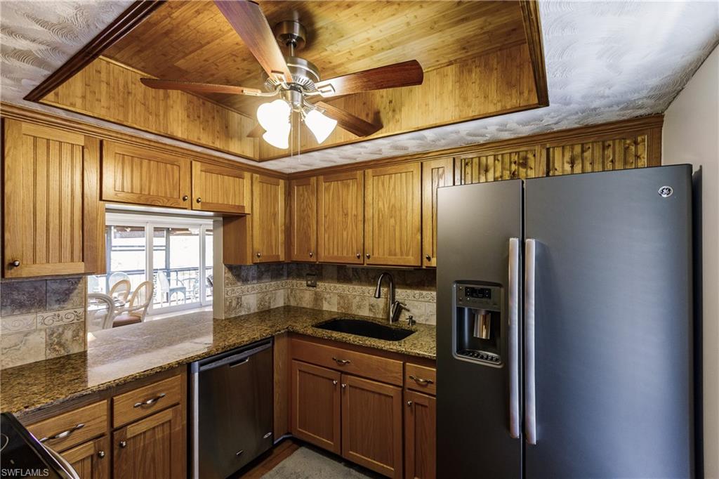 GLADES COUNTRY CLUB - Residential