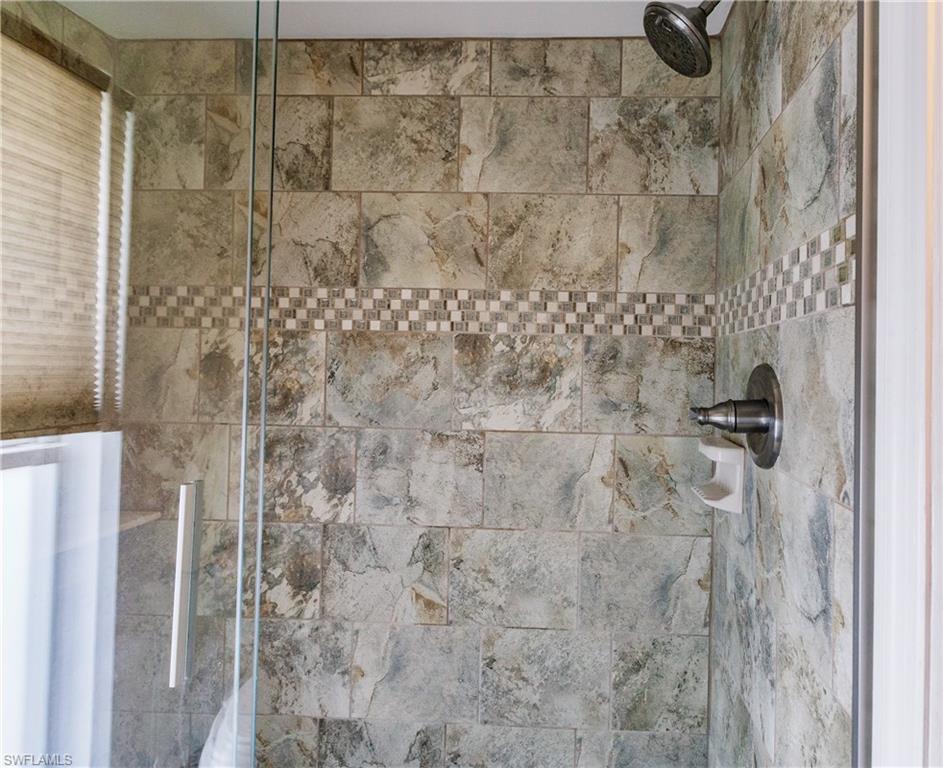 GLADES COUNTRY CLUB - Residential