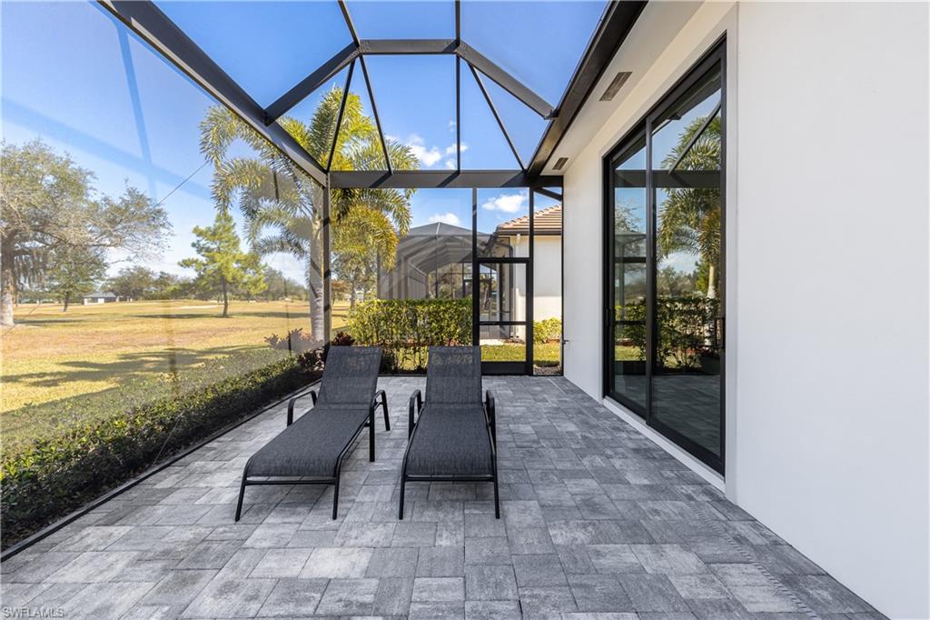 COUNTRY CLUB - Residential