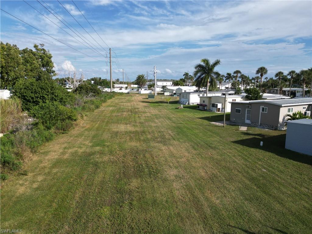 BAYSIDE ESTATES - Land