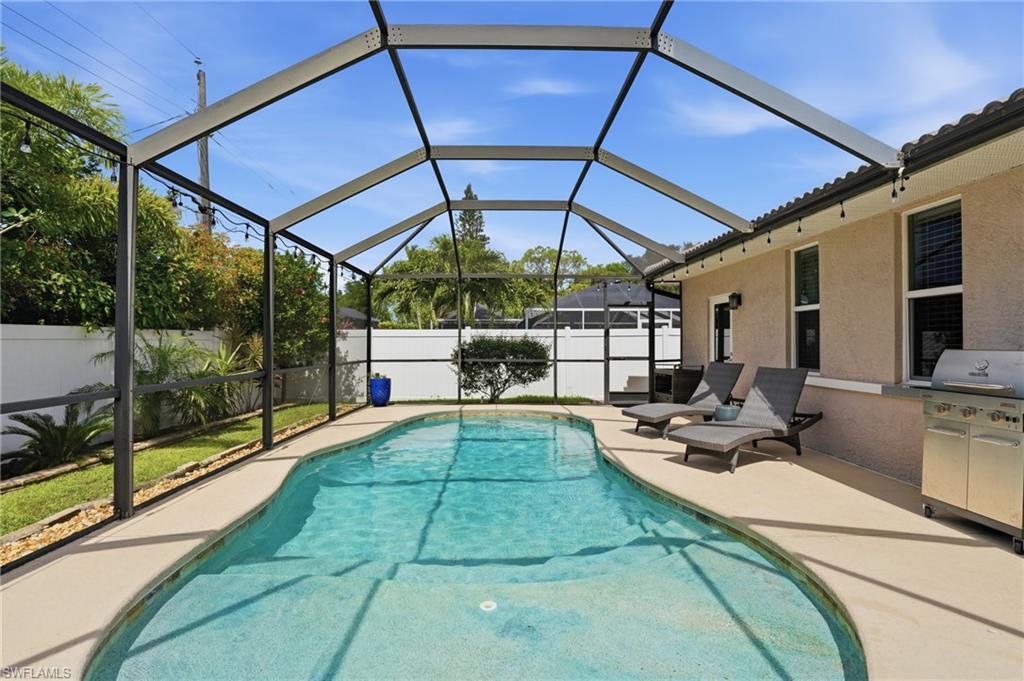 NAPLES PARK - Residential