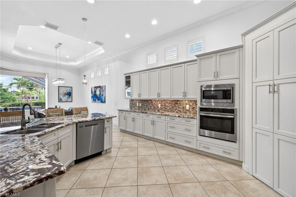 ISLES OF COLLIER PRESERVE - Residential