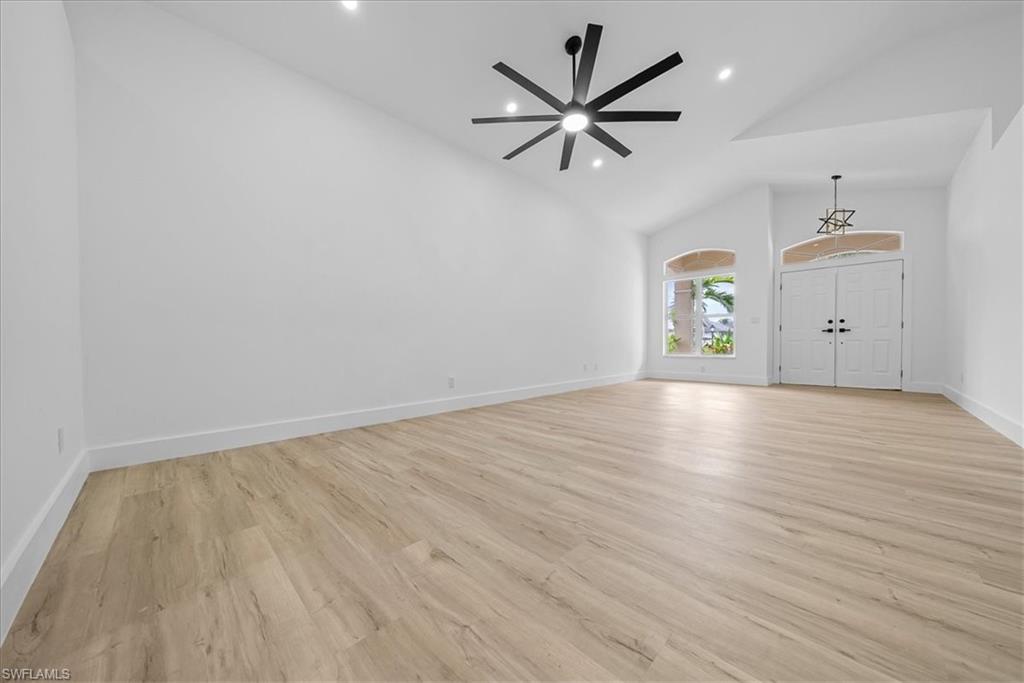 WILLIAMSBURG - Residential