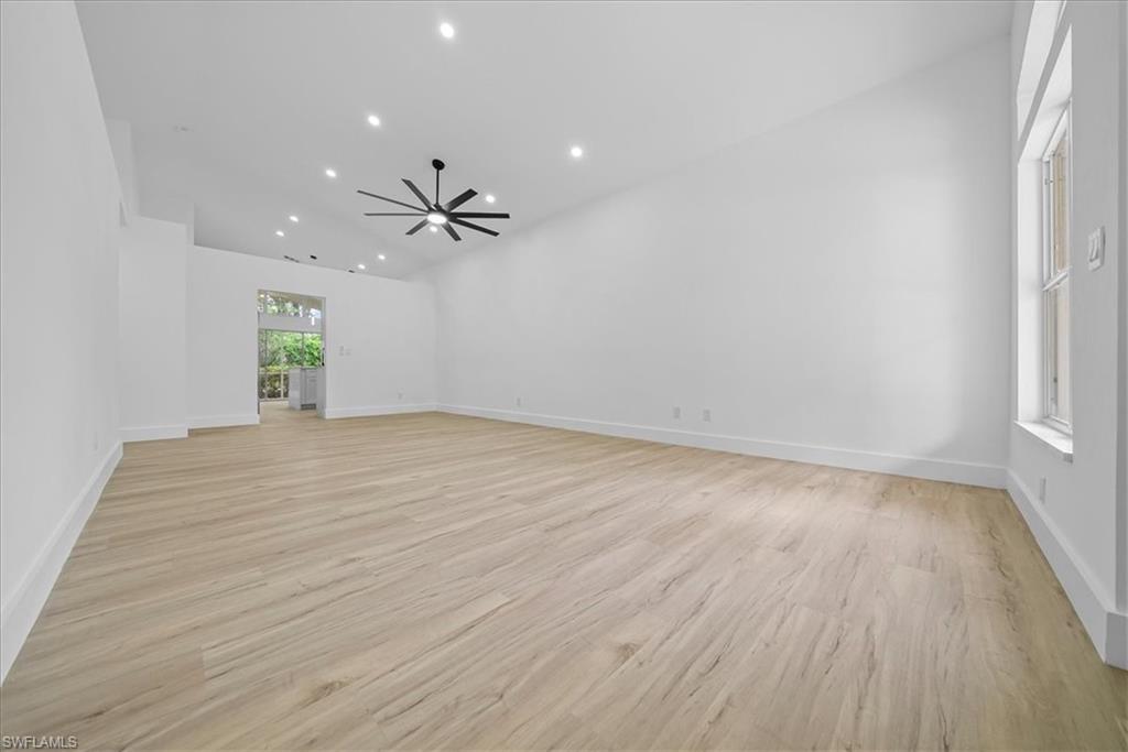 WILLIAMSBURG - Residential