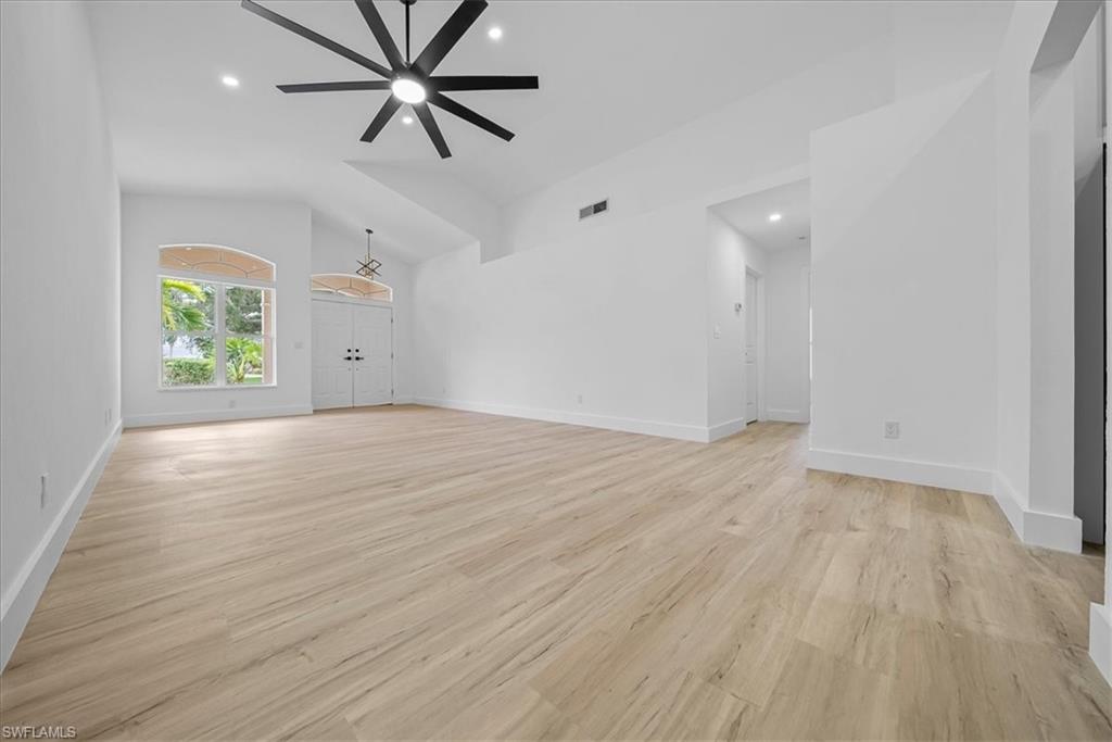 WILLIAMSBURG - Residential