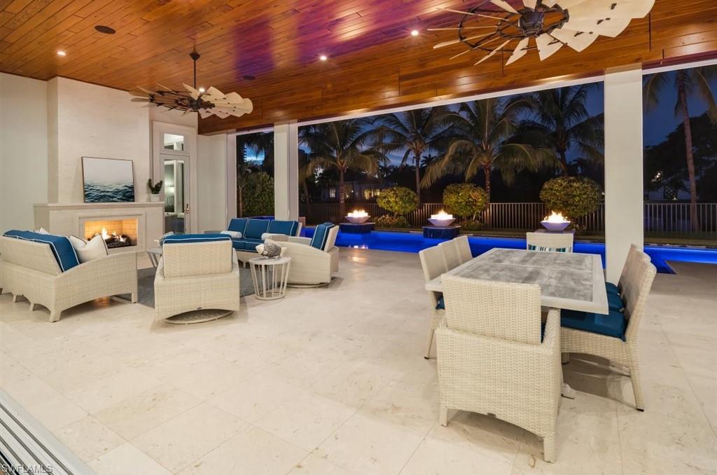 BAY COLONY SHORES - Residential