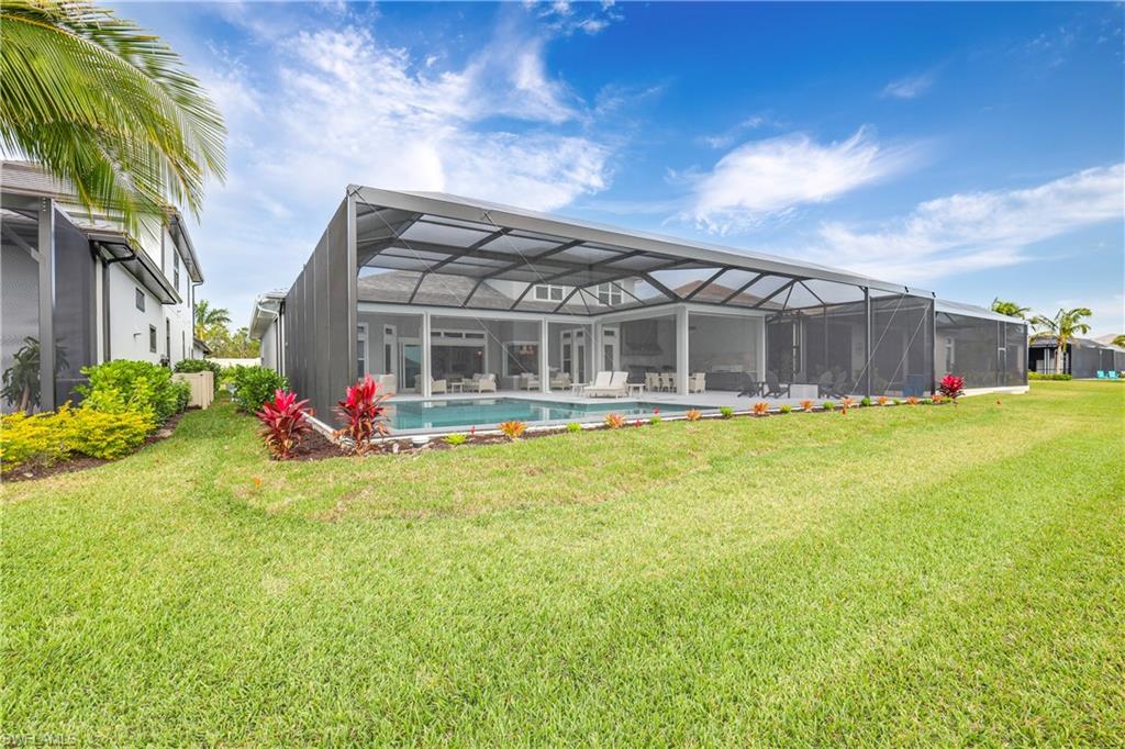 ESPLANADE LAKE CLUB - Residential