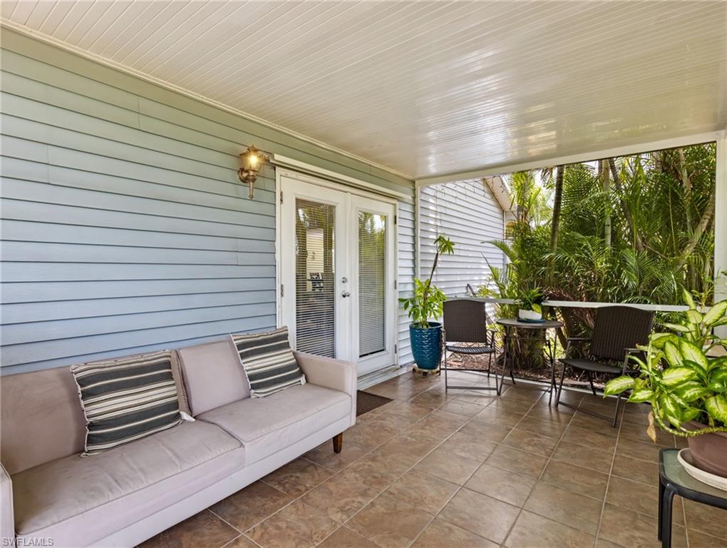 SAN CARLOS PARK - Residential