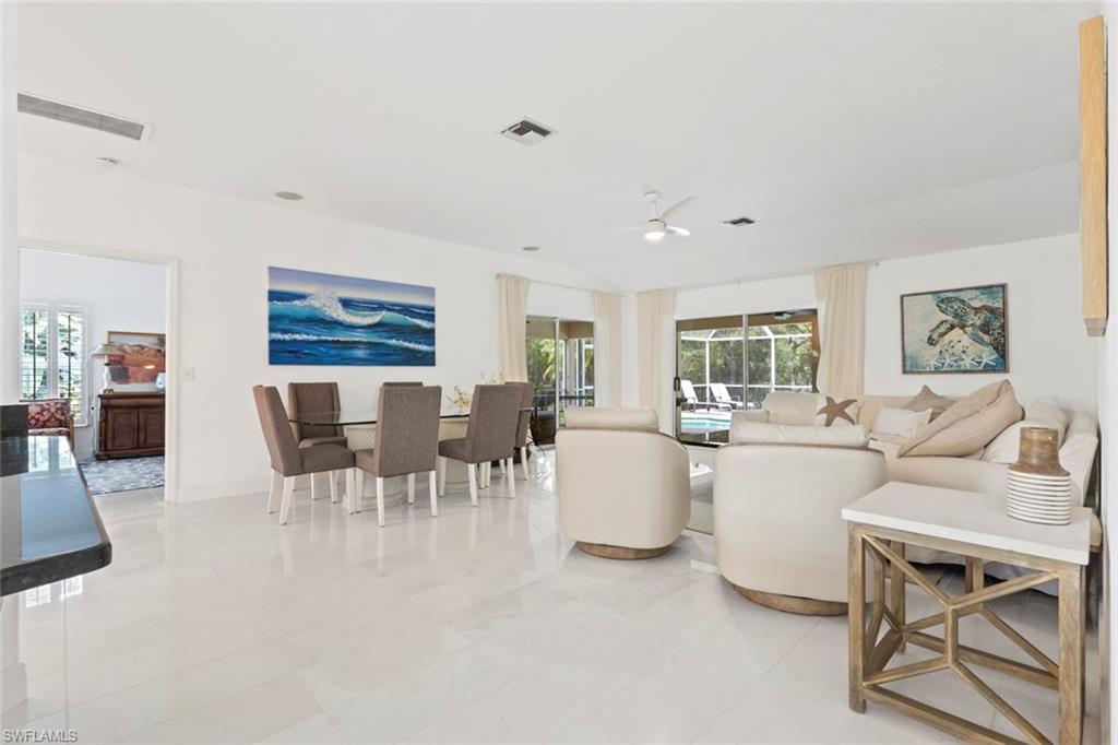 MOON LAKE - Residential