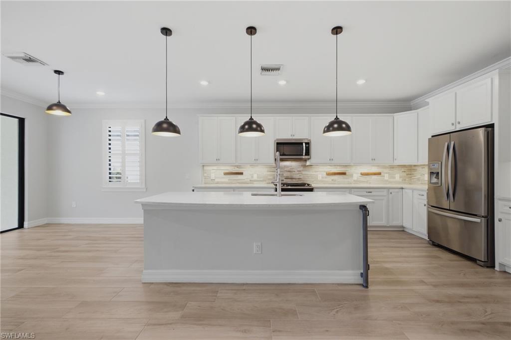 VERONA POINTE ESTATES - Residential