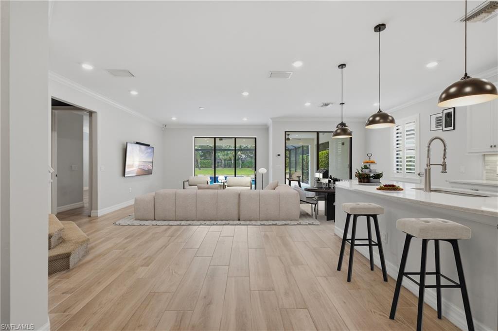 VERONA POINTE ESTATES - Residential