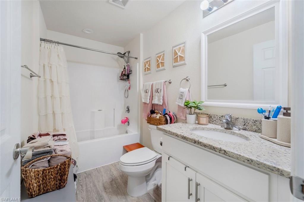 PORT LABELLE - Residential Lease