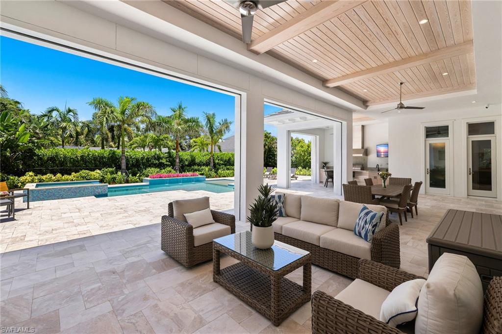 MOORINGS - Residential