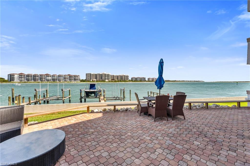LA PENINSULA - Residential