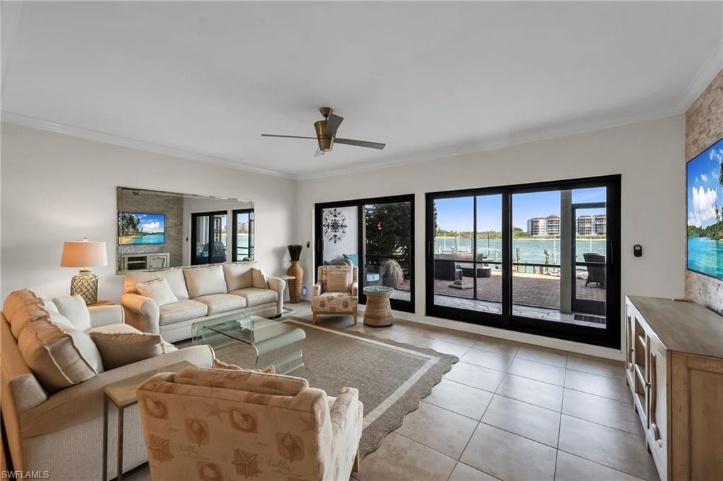 LA PENINSULA - Residential