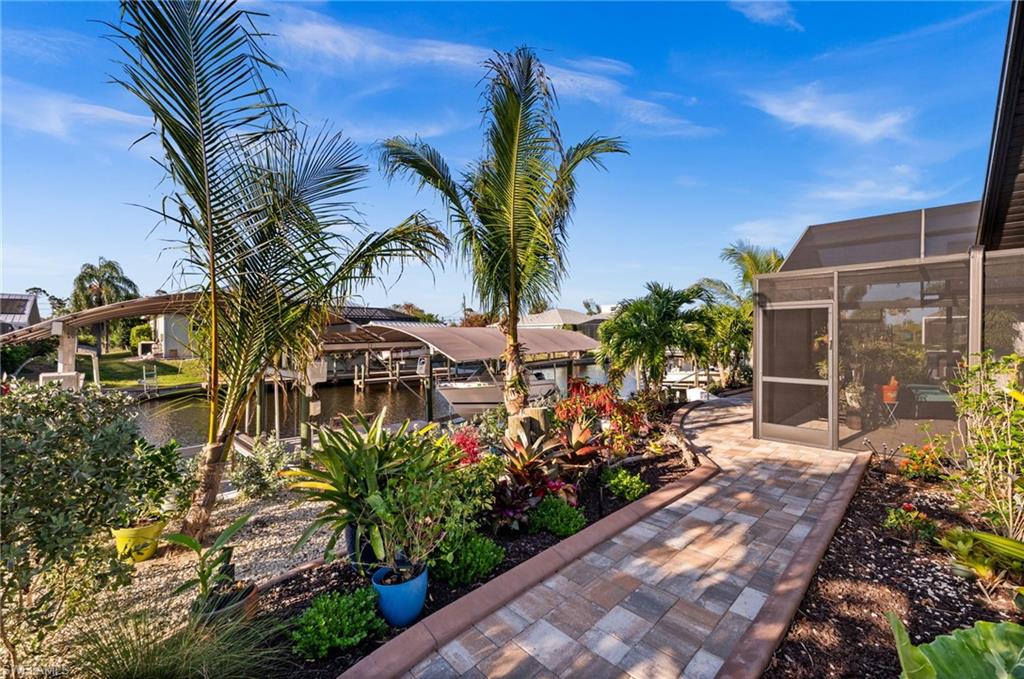 MANATEE BAY UNRECORDED SUBDIVISION - Residential