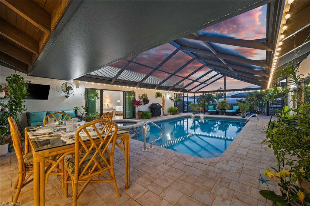 MANATEE BAY UNRECORDED SUBDIVISION - Residential