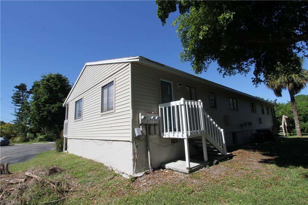 ROYAL HARBOR - Residential Lease