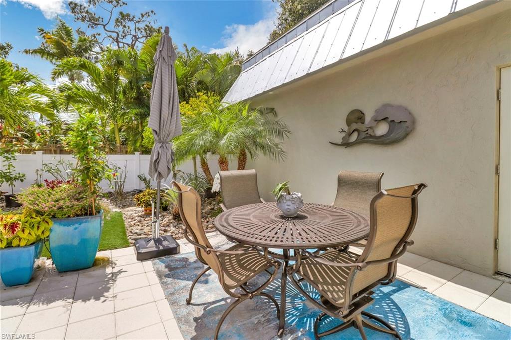 SEAGATE VILLAS - Residential