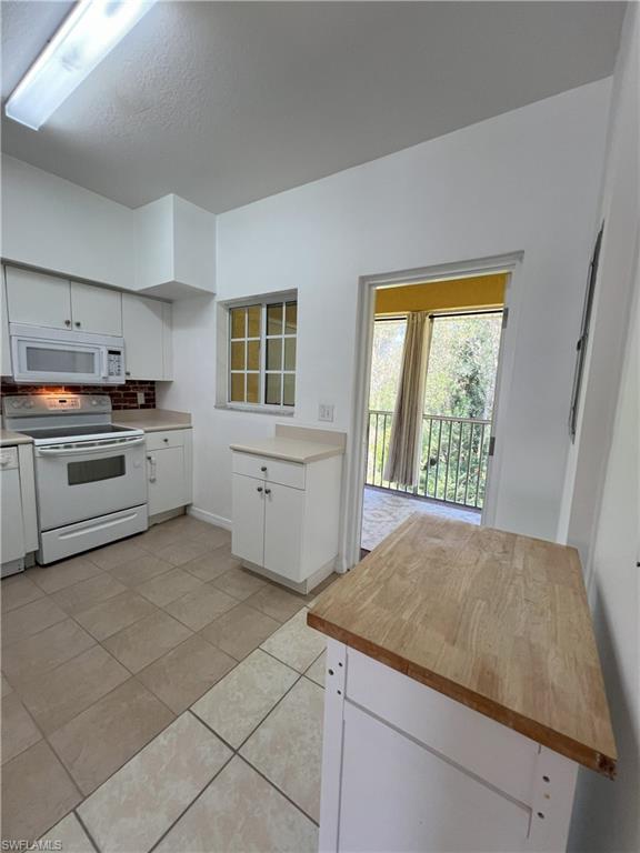 THE COVE AT SIX MILE - Residential Lease