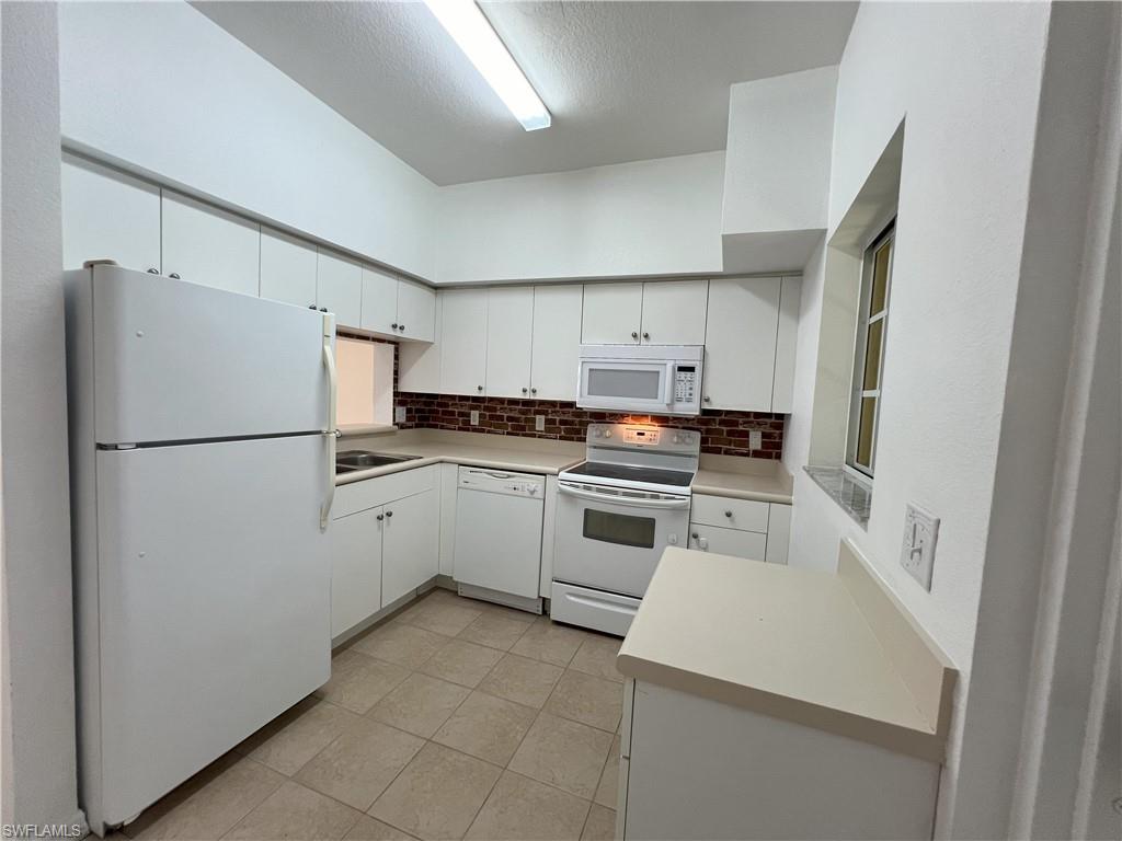 THE COVE AT SIX MILE - Residential Lease
