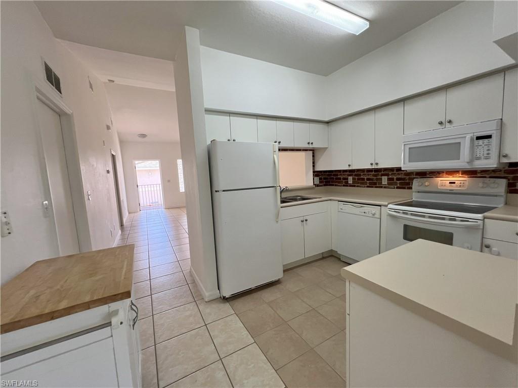 THE COVE AT SIX MILE - Residential Lease