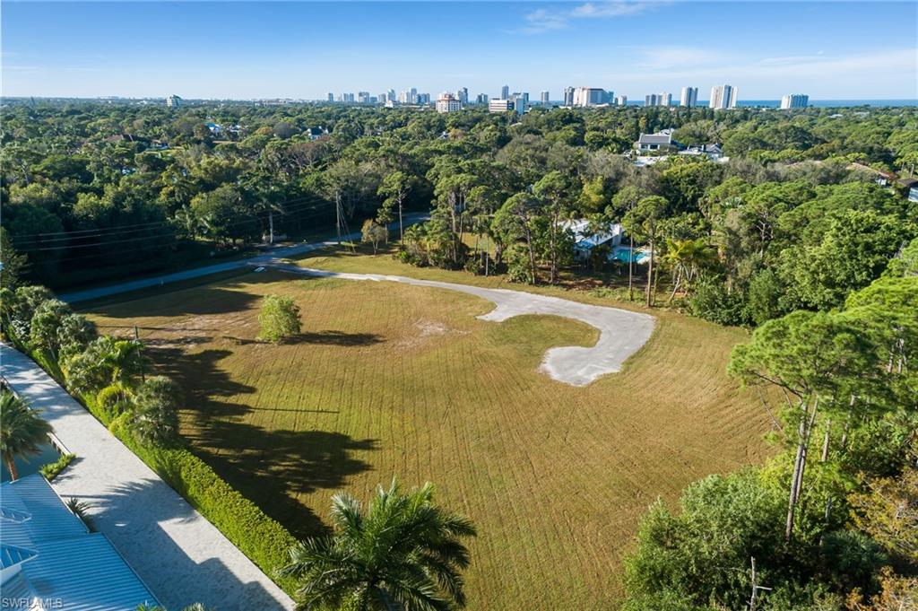 PINE RIDGE - Land