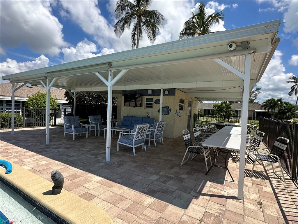 GLADES COUNTRY CLUB - Residential