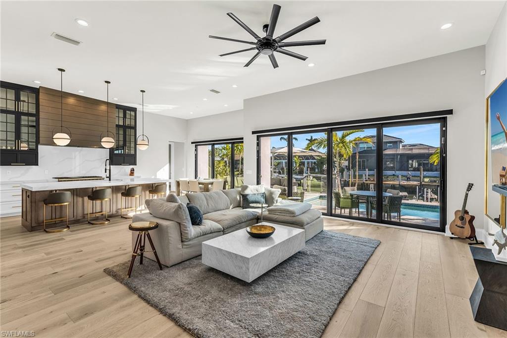 MARCO ISLAND - Residential
