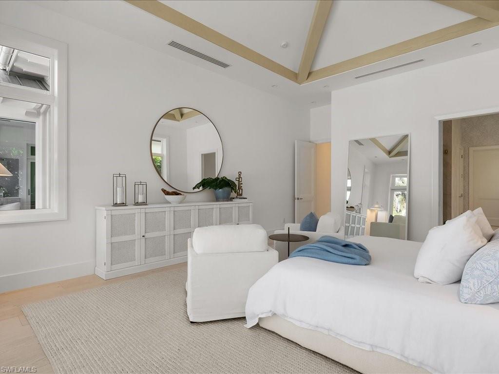 MOORINGS - Residential
