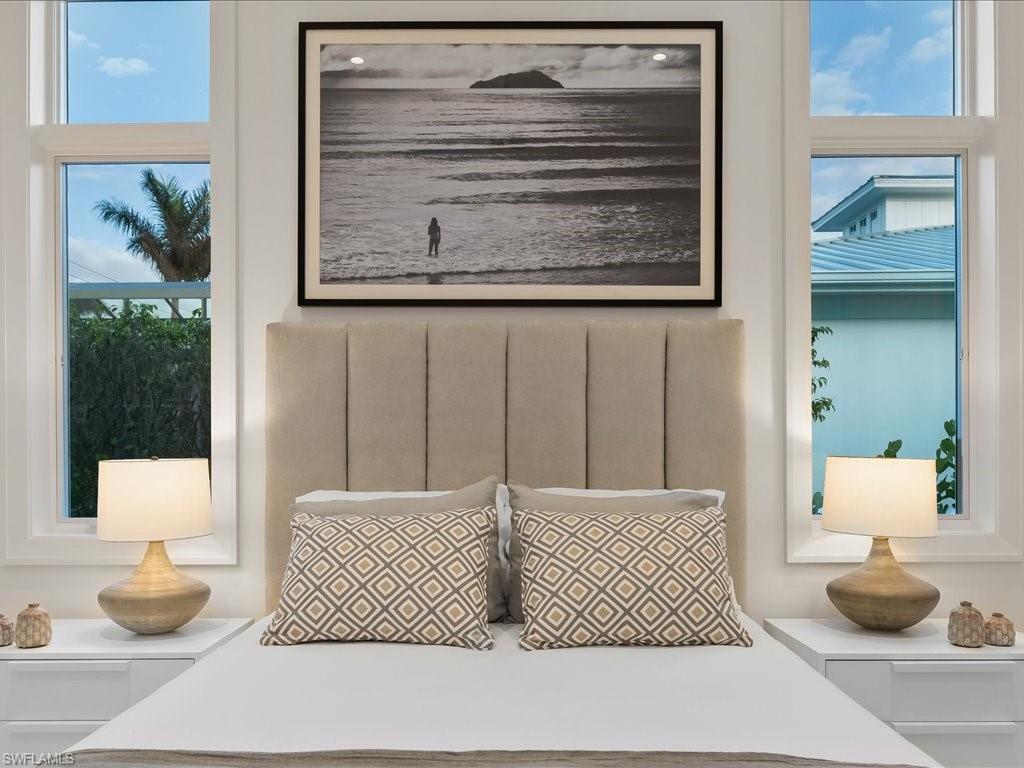 MOORINGS - Residential