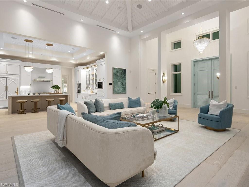 MOORINGS - Residential