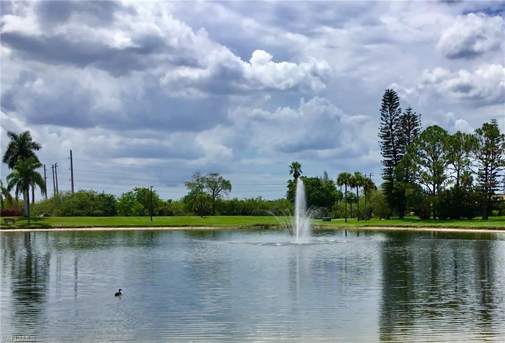 BAY POINTE YACHT & RACQUET CLUB - Residential