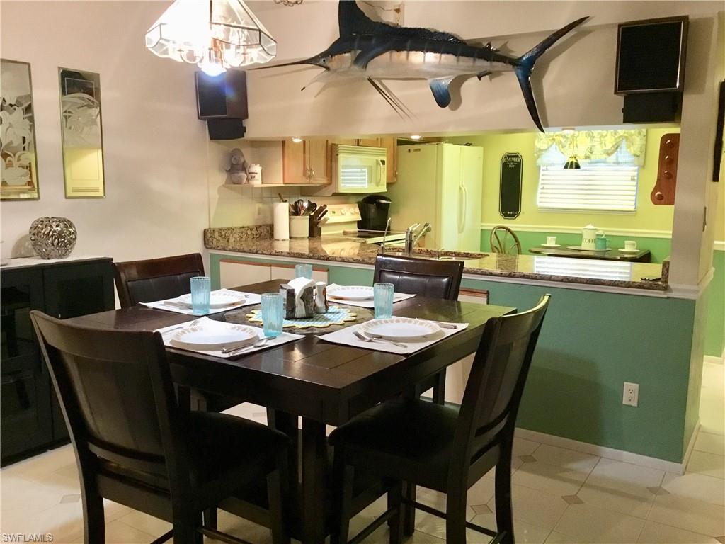 BAY POINTE YACHT & RACQUET CLUB - Residential