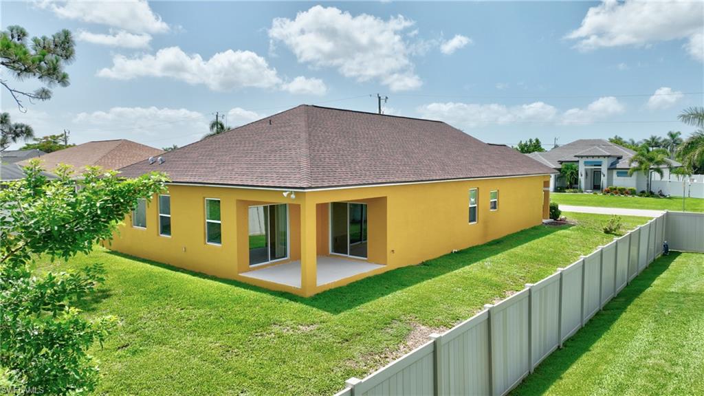 CAPE CORAL - Residential