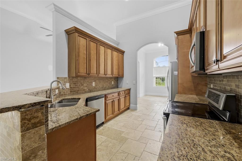 GOLDEN GATE ESTATES - Residential