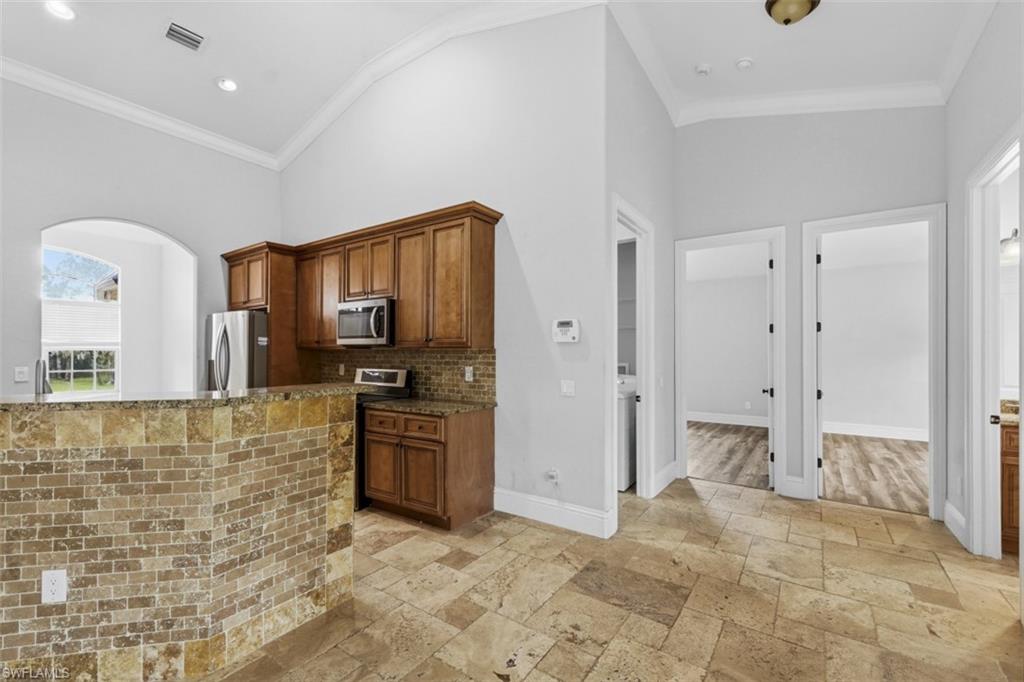 GOLDEN GATE ESTATES - Residential