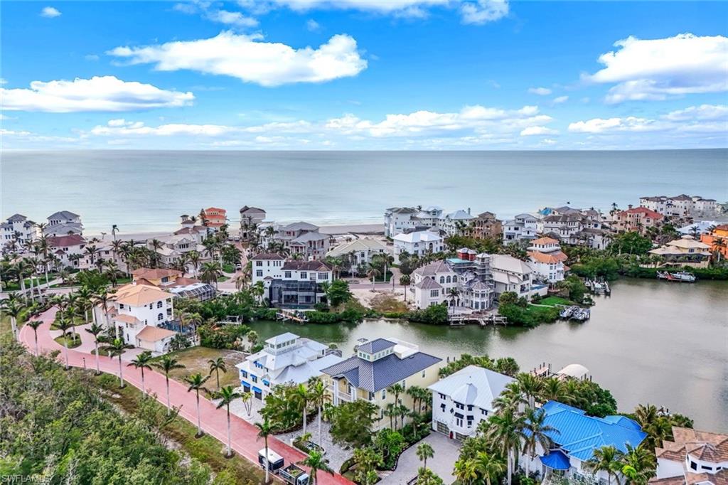 BAYFRONT GARDENS - Residential