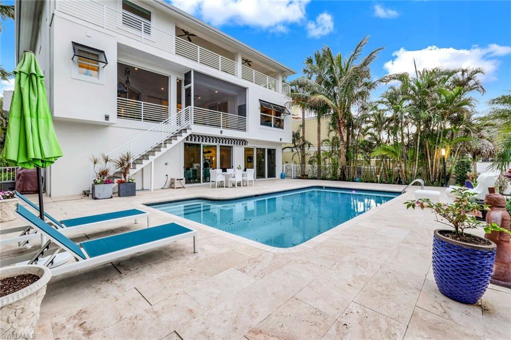 BAYFRONT GARDENS - Residential