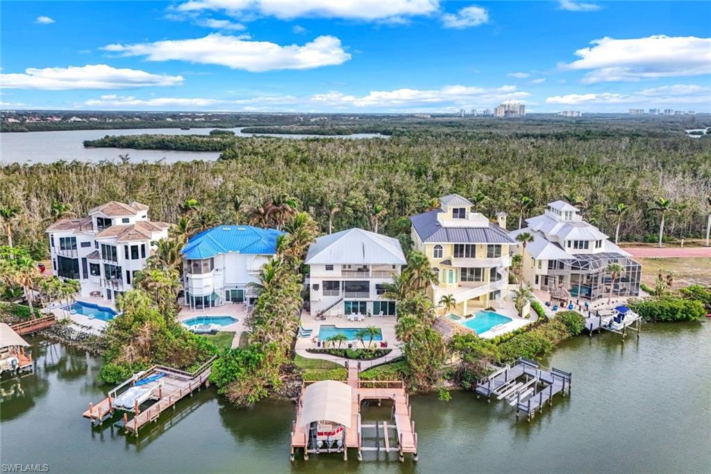 BAYFRONT GARDENS - Residential