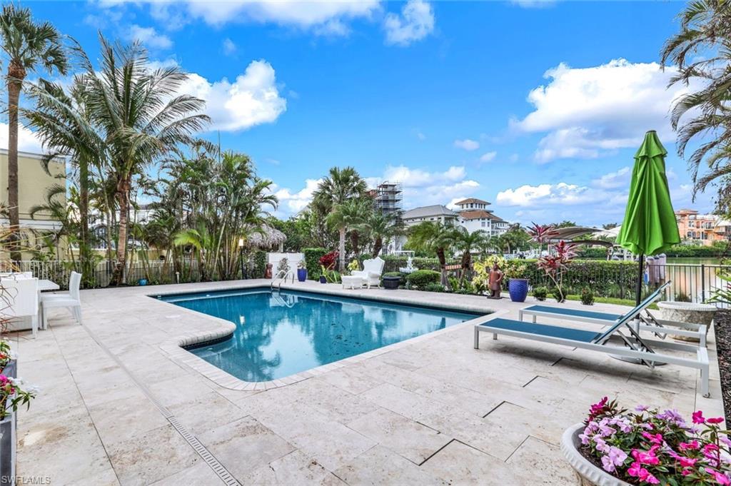 BAYFRONT GARDENS - Residential