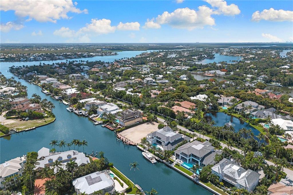AQUALANE SHORES - Land