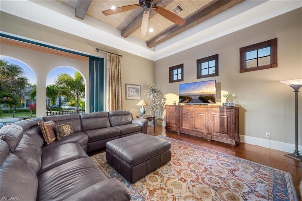 AQUALANE SHORES - Residential