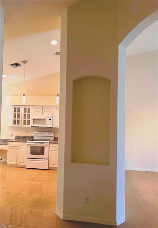 IBIS COVE - Residential Lease