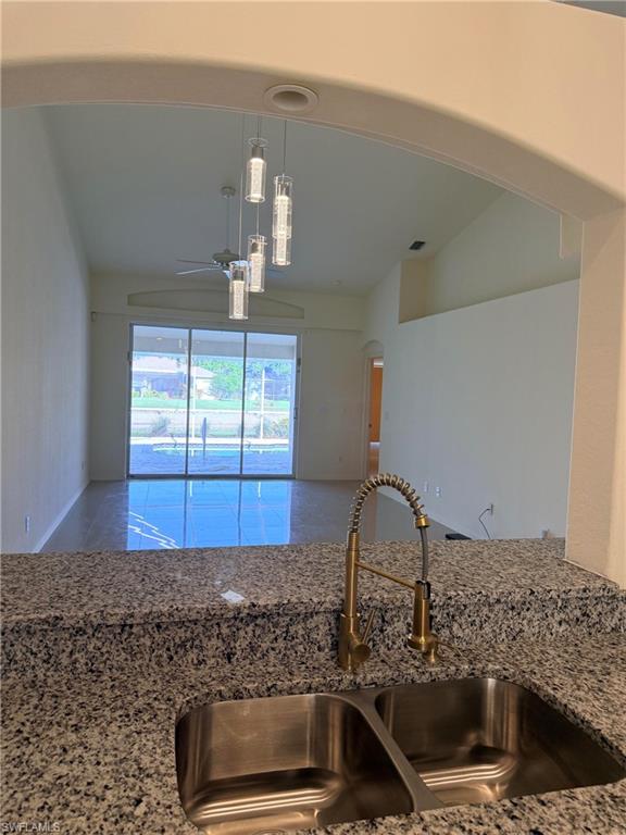IBIS COVE - Residential Lease
